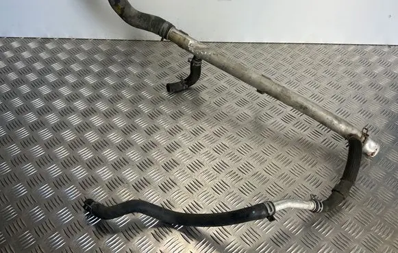 Chrysler Pacifica Coolant pipe/hose 