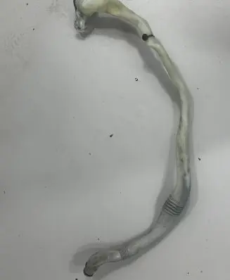 BMW 6 F12 F13 Window washer liquid tank fill tube 7203270