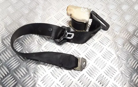 Opel Corsa B Rear seatbelt
