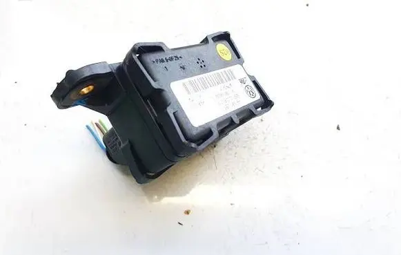 Skoda Octavia Mk2 (1Z) ESP acceleration yaw rate sensor 1k0907655c 10.1701-0322.3