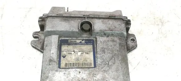 Renault Kangoo I Engine control unit/module 7700111206 R04080012J 807591