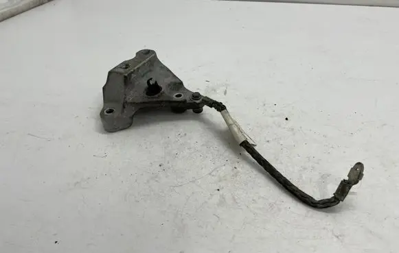 Opel Corsa F Gearbox mounting bracket 9824322080 9832837080