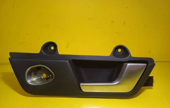 Audi A4 S4 B6 8E 8H Front door interior handle 8E1837020