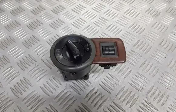 Skoda Octavia Mk1 (1U) Light switch 1U0941531