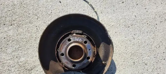 Volvo S60 Rear wheel hub 9200624