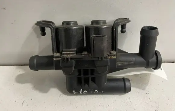 BMW 6 F12 F13 Coolant heater control valve 9119164