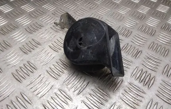 Mazda 3 I Horn signal E20092018
