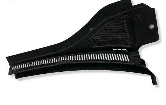 Volkswagen Jetta USA Wiper trim 17B819404A