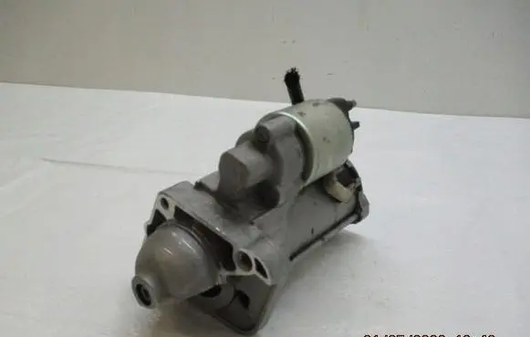 Renault Megane III Starter motor 233004868R