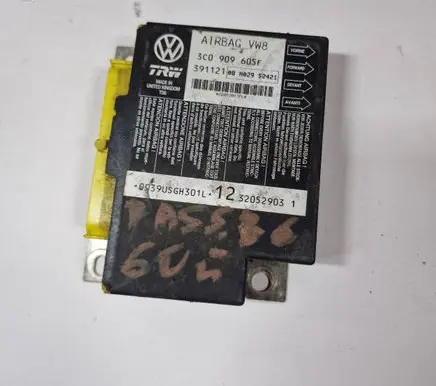 Volkswagen PASSAT B6 Airbag control unit/module 3C0909605F 391121 08H029S2421