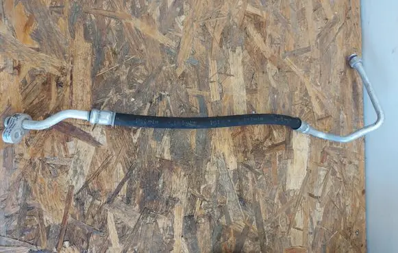 Volkswagen Golf VII Air conditioning (A/C) pipe/hose 5Q0816721AD