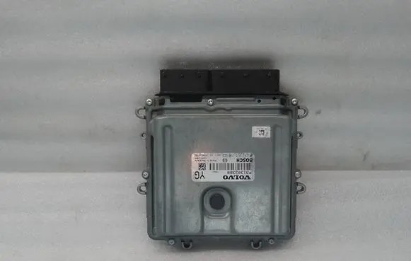 Volvo XC60 Engine control unit/module P31303388 0281015286