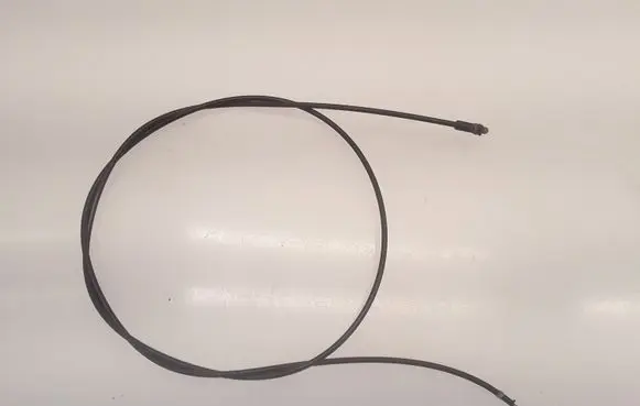 Volkswagen PASSAT B4 Engine bonnet/hood lock release cable 