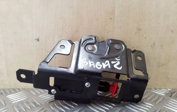 BMW X3 E83 Tailgate/trunk/boot lock/catch/latch 51247057364 7057364