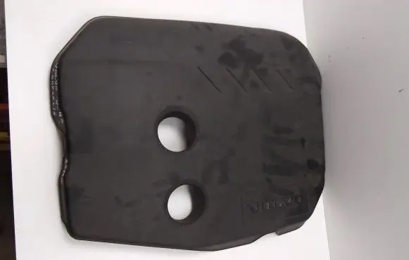 Volvo V40 Engine cover (trim)
