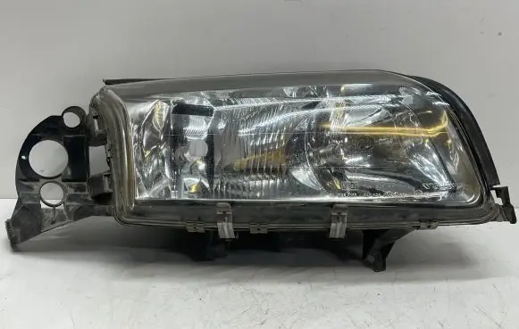 Volvo S80 Headlight/headlamp 04LCR3002A 89005047 8620663