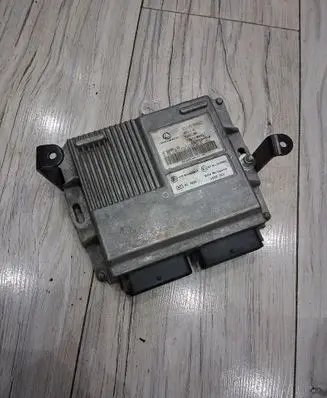 Dacia Logan II Engine control unit/module ECU 616551000