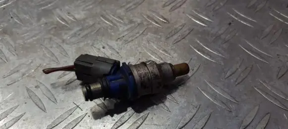 Mazda Xedos 6 Fuel injector 1955001970