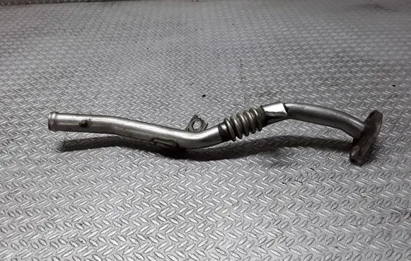 Coolant pipe/hose