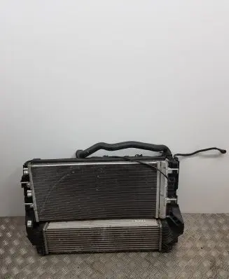 Mini Cooper Countryman F60 Radiator set 22828110 7617598 7617630