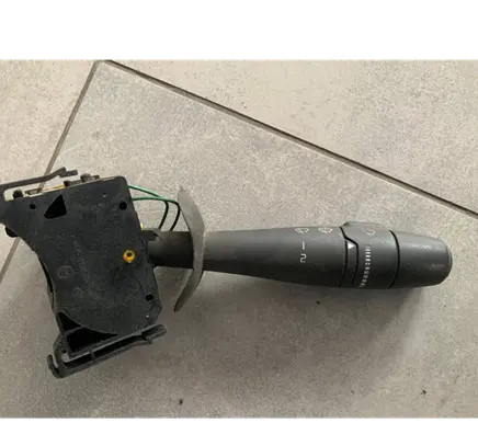 Renault Trafic II (X83) Wiper control stalk 8200490942