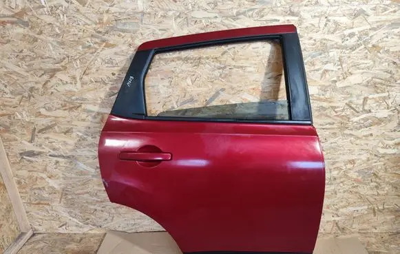 Nissan Qashqai Rear door 