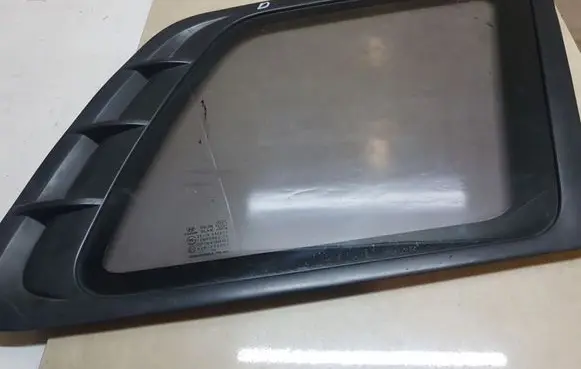 Hyundai Santa Fe Rear side window