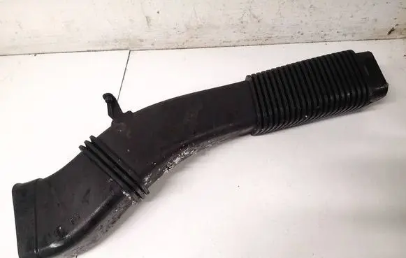 BMW 5 F10 F11 Air intake hose/pipe 781159703