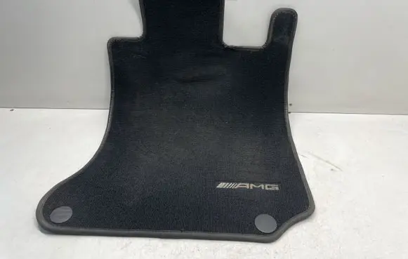 Mercedes-Benz C W204 Front floor mat A2046800204