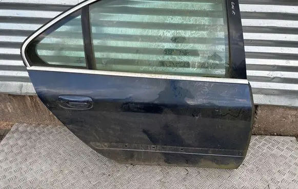 Peugeot 607 Rear door