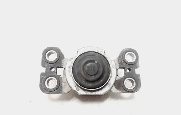 Volvo XC70 Engine mount bracket 6G927M121