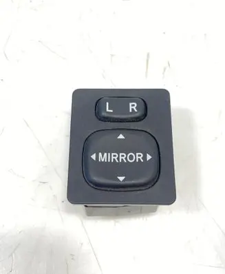 Toyota RAV 4 (XA40) Wing mirror switch 183574