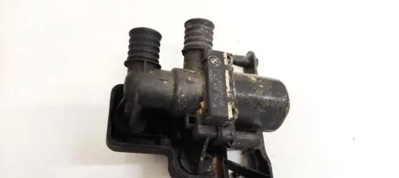 BMW 5 E60 E61 Coolant heater control valve 6411692022602 64116920226-02