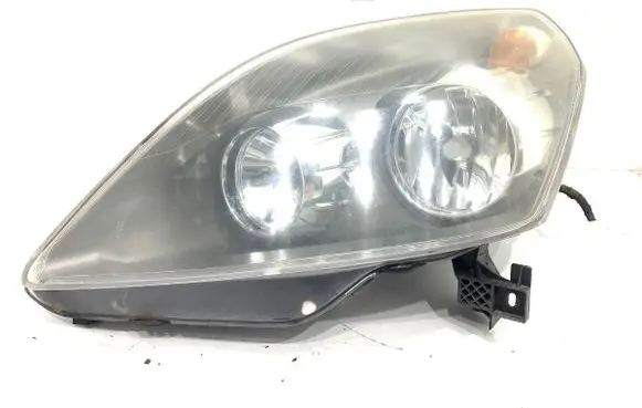 Opel Zafira B Headlight/headlamp