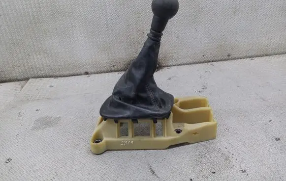 KIA Cerato Gear shifter/selector
