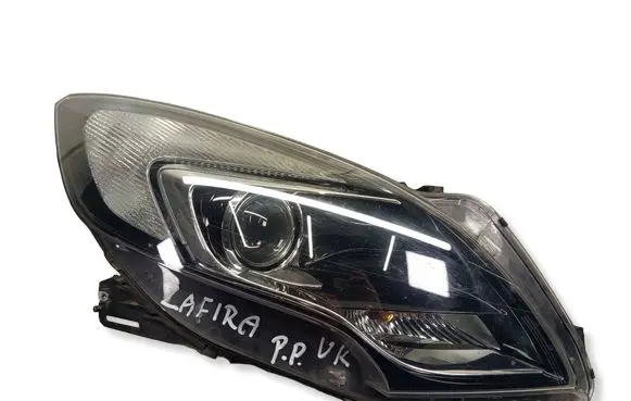 Opel Zafira C Headlight/headlamp 39009024 030126360205 LE10C6239