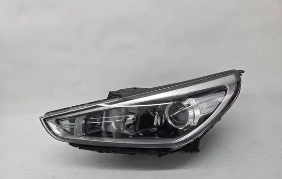 Hyundai i30 Headlight/headlamp 92101-G4020 SP92101-G4020