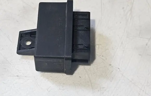 Citroen Berlingo Fuel injection pump control unit/module 240107