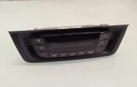 Seat Ibiza IV (6J,6P) Climate control unit 6J0820043