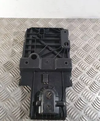 Volvo XC90 Battery tray 31479351