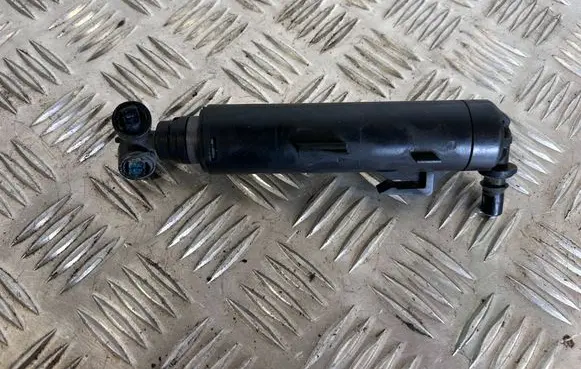 Headlight washer spray nozzle