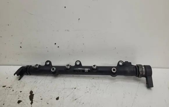 BMW 3 E90 E91 Fuel main line pipe 0445214030 057425L5 7787164