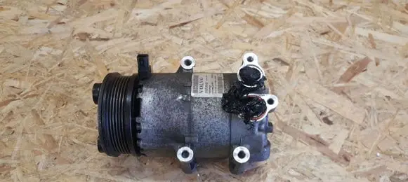 Volvo V70 Air conditioning (A/C) compressor (pump) 31250547