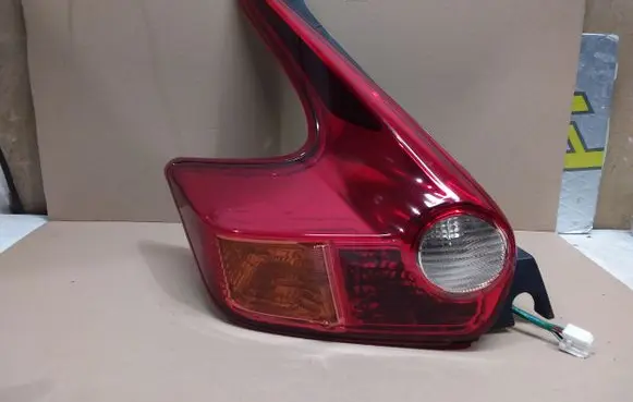 Nissan Juke I F15 Rear/tail lights