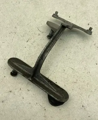 Mercedes-Benz GLK (X204) ABS pump bracket A2044310240
