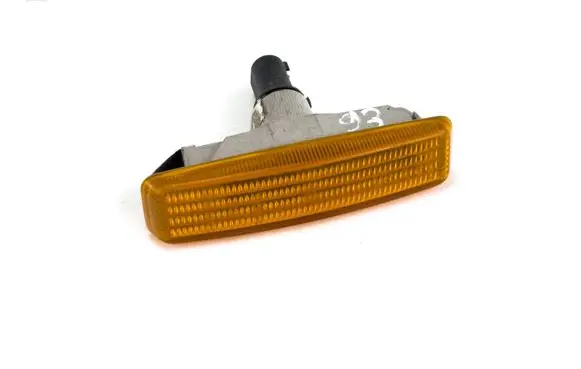 BMW 5 E39 Front fender indicator light 8360205