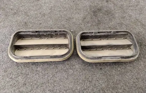 Volkswagen Caddy Quarter panel pressure vent 7L0819181
