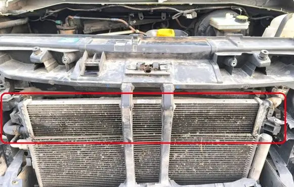 Renault Master III Coolant radiator 214C10001R