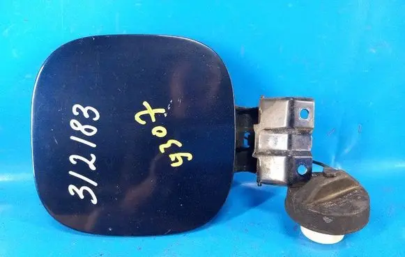 Mitsubishi Outlander Fuel tank filler cap 5940A226
