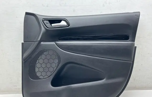 Dodge Durango III Front door card panel trim 6XC407A8AB MC663118 62662E
